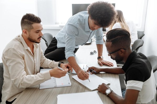 Exploration Innovante des Services de R&D dans le Secteur Public