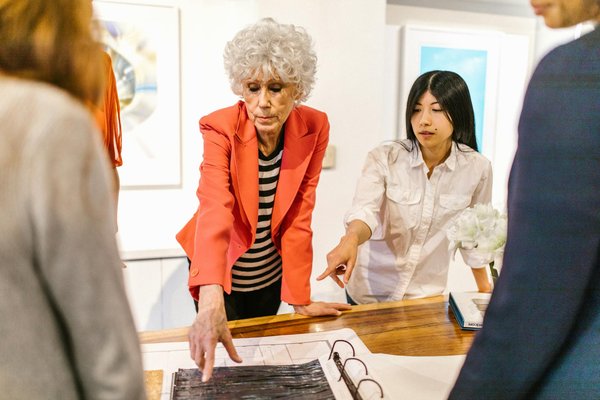 Approches Révolutionnaires pour Assister les Entreprises dans l'Adhésion aux Récentes Régulations de Publicité en Ligne